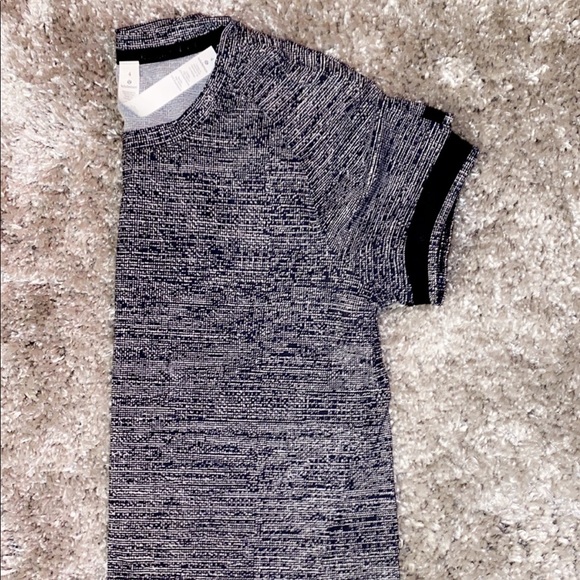 Lululemon top - Picture 3 of 3